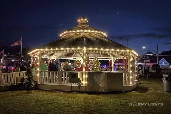 Professional municipal Christmas light installation in Bellefonte, Delaware — Town Square Gazebo Lights