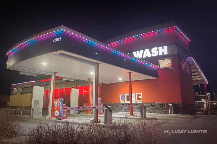 Permanent holiday lights installation in Delaware