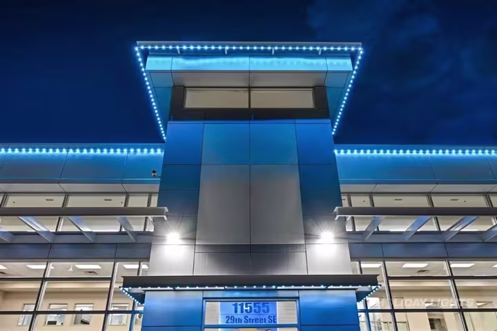 Permanent holiday lights installation in Delaware