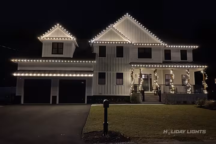 Residential holiday lights installation in Delaware