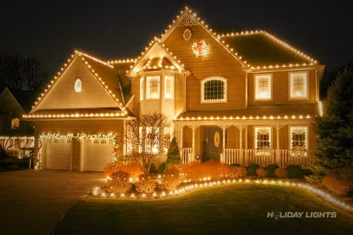 Residential holiday lights installation in Delaware
