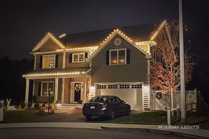 Professional residential christmas light installation in Smyrna, Delaware — Roofline Christmas Lights